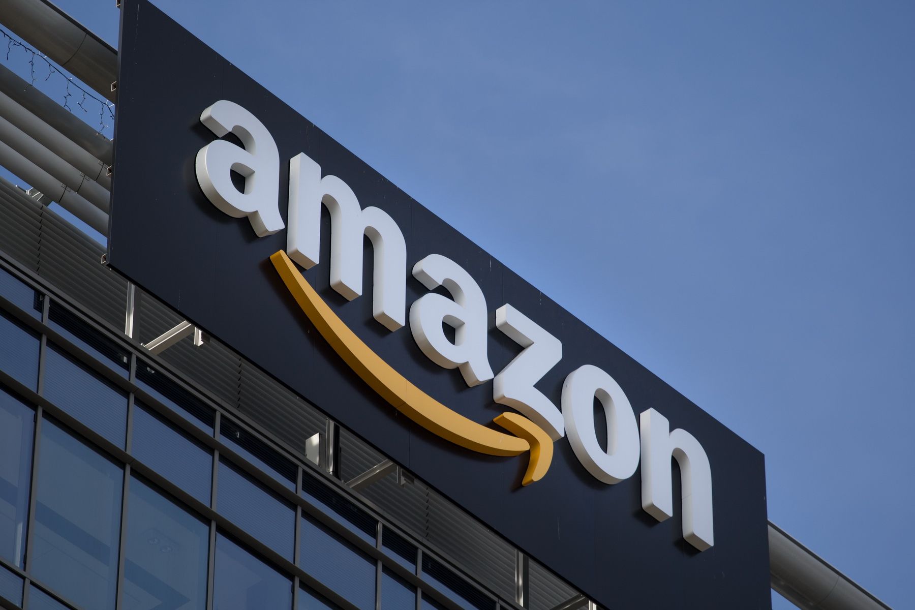 Amazon представила ряд новых устройств: Echo, Eero 6, Amazon Echo Show 10, сервис Luna