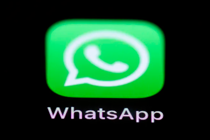 WhatsApp передумал делиться данными пользователей