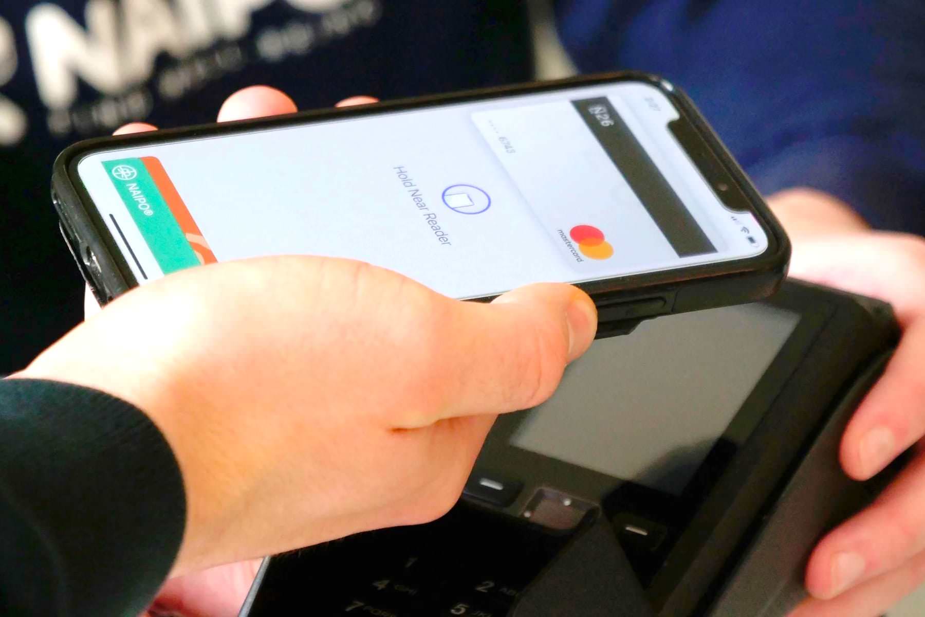 Apple не отключает Apple Pay и прочие сервисы в России