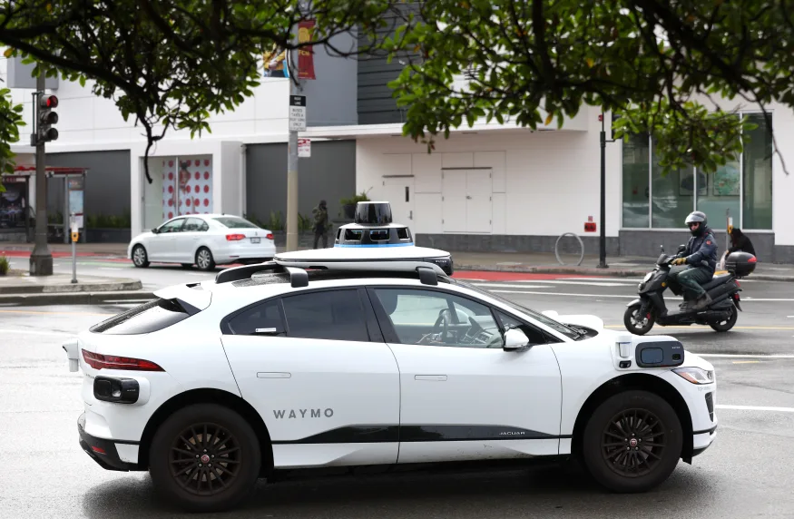 Waymo создают погодные карты с помощью автономных такси