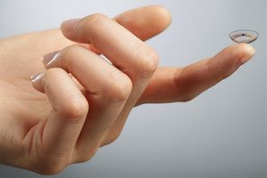 "Умные" линзы от компании Google изменят повседневную жизнь