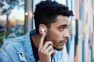 AirPods можно будет управлять с помощью тела и голоса