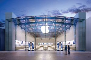 Apple бьет рекорды по продажам смартфонов