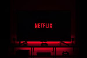 Netflix перестаёт работать в России