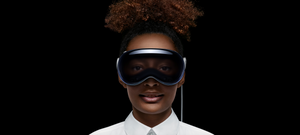 Анонсировано устройство виртуальной реальности Apple Vision Pro