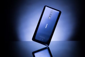 Nokia 8 официально представлена