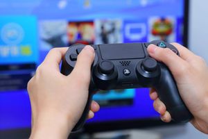 На PlayStation 5 можно будет играть в игры для PS4