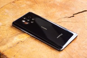 Nokia 9 PureView: пять камер и бесконечные амбиции