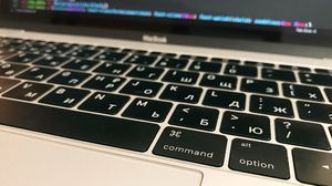 Apple откажется от «бабочки» в MacBook