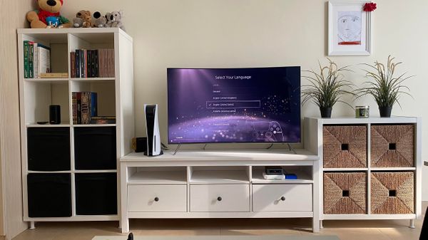 У IKEA появились макеты PS5 и Xbox Series X для выбора мебели