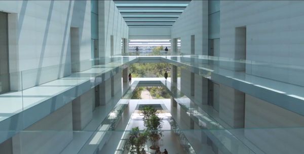 Сотрудники начали массово увольняться из Apple