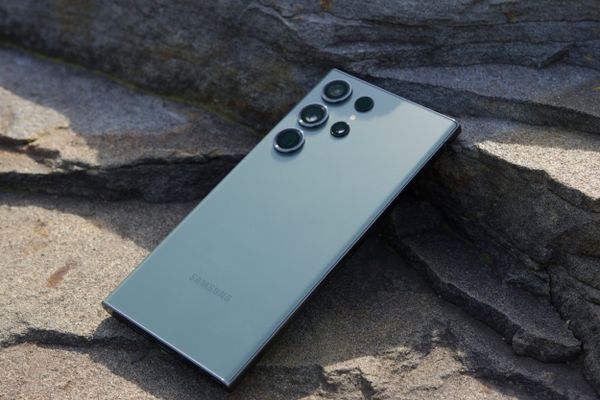 Samsung готовит сенсоры для камер с разрешением 440 Мп