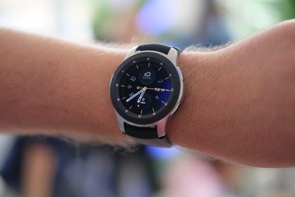 Новые часы и наушники от Samsung: компания раскрыла все карты через собственное прило