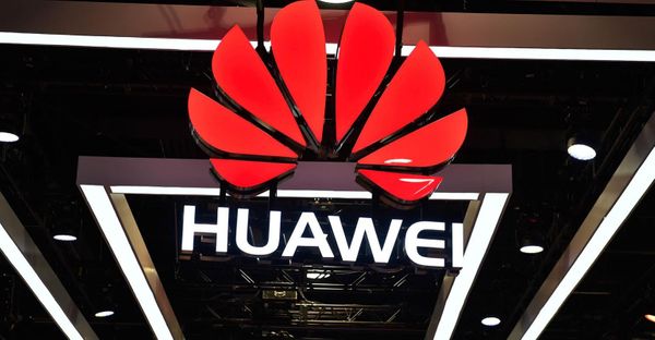 Huawei отказалась вводить санкции против Apple