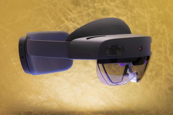 Microsoft анонсировала HoloLens 2 для разработчиков за $3,500