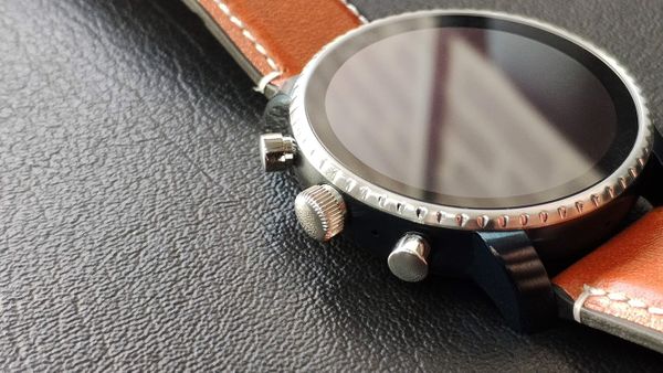 Внешний вид часов Fossil Gen 5 слили в сеть